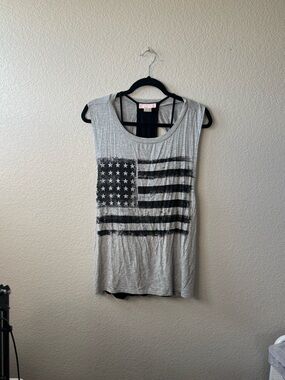 Flag Tank Top - Gray& black